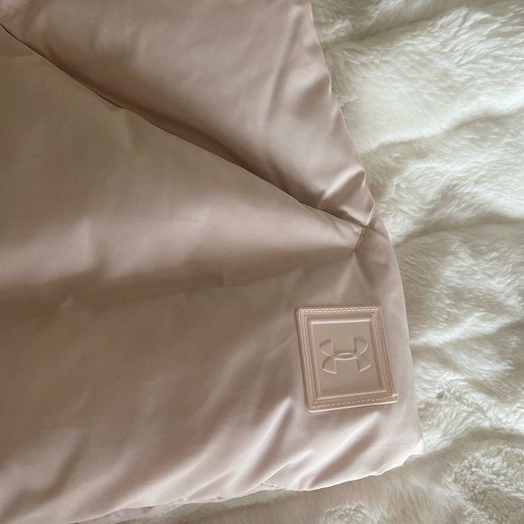 UA vest - Picture 2 of 4